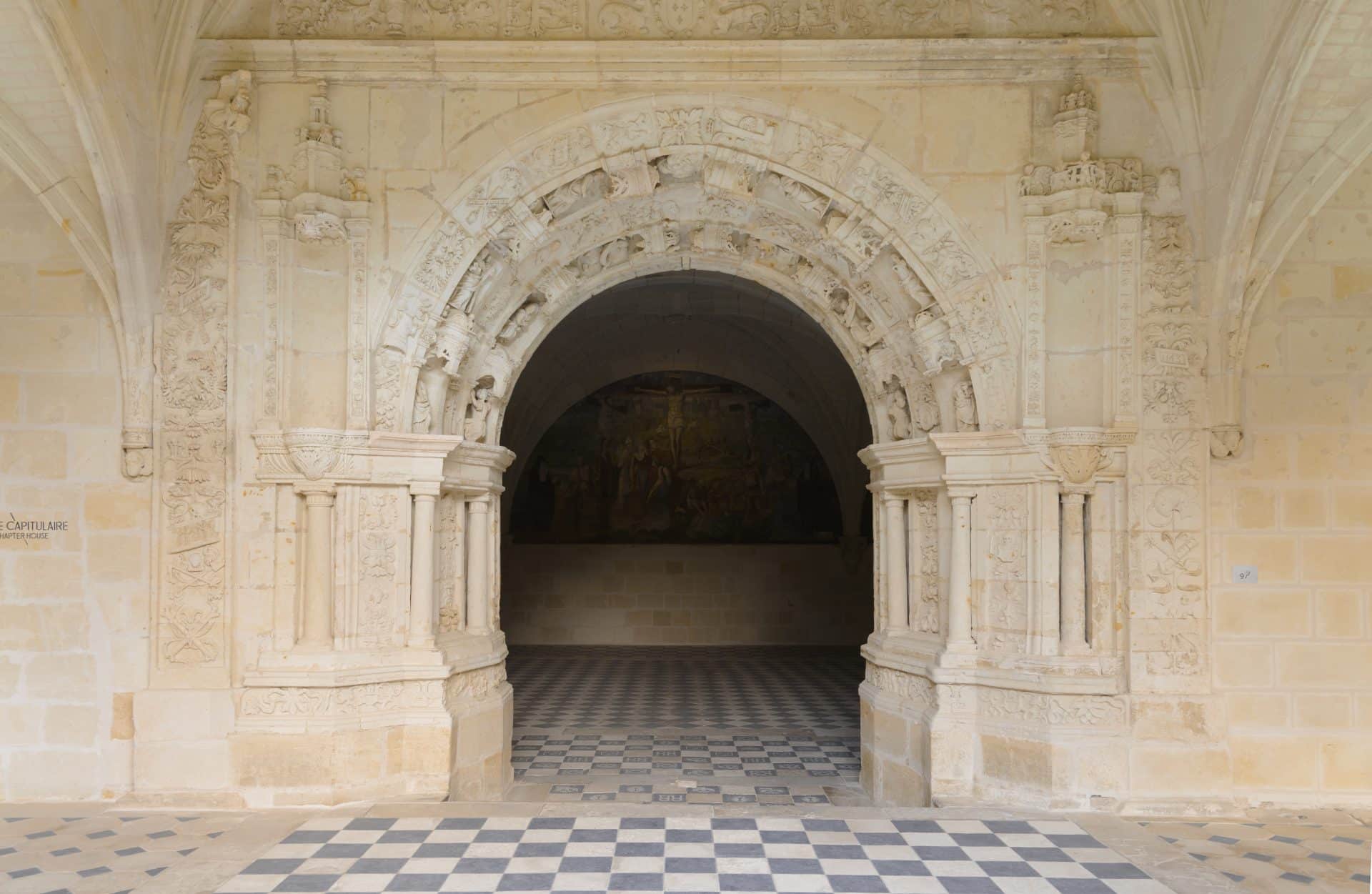 Porche d'entrée salle capitulaire Fontevraud