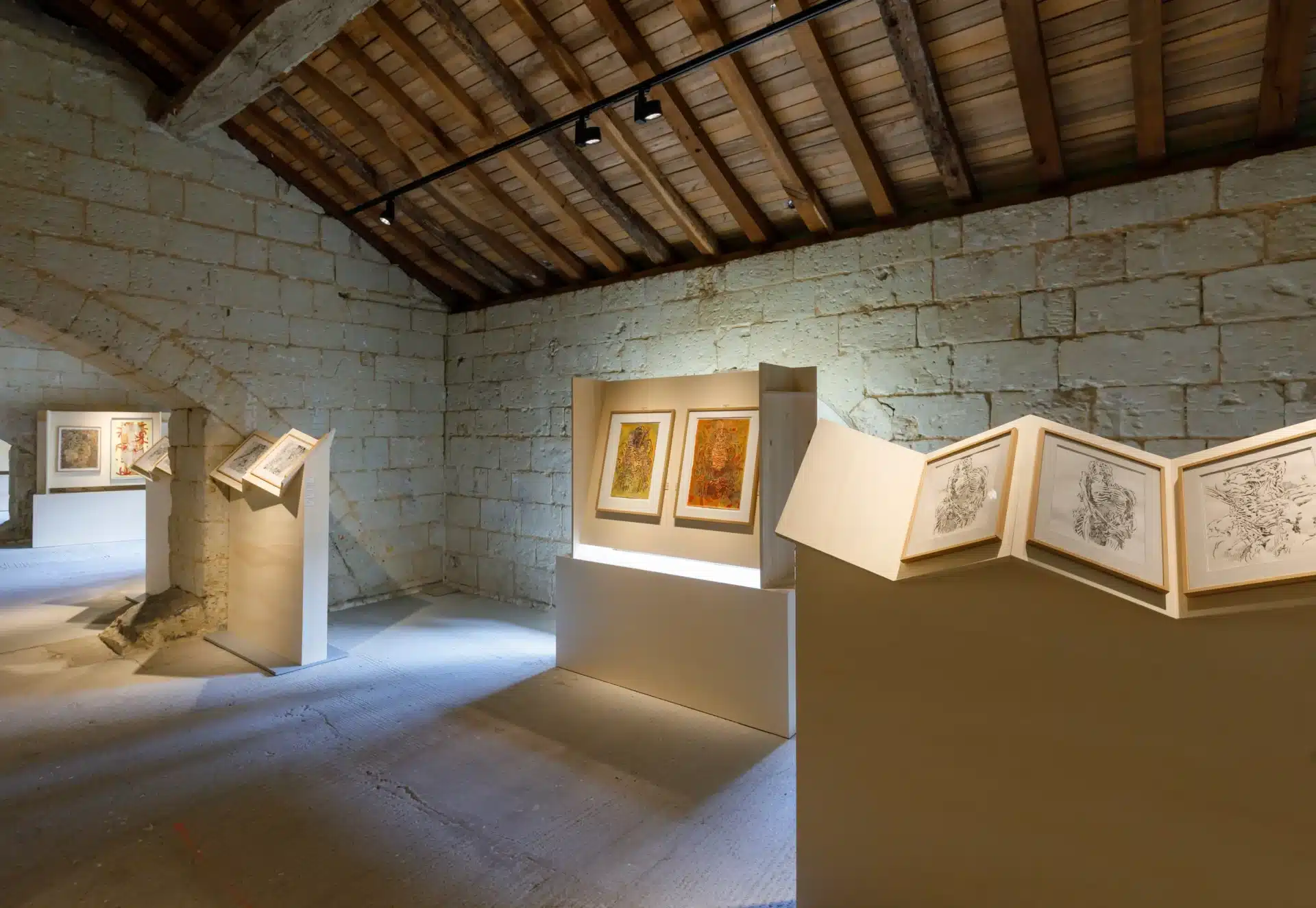 Exposition vitraux François Rouan Fontevraud