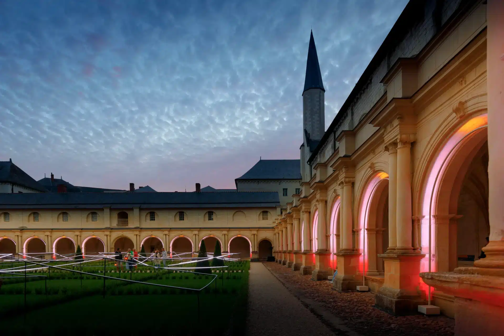 Étoiles de Fontevraud cloitre