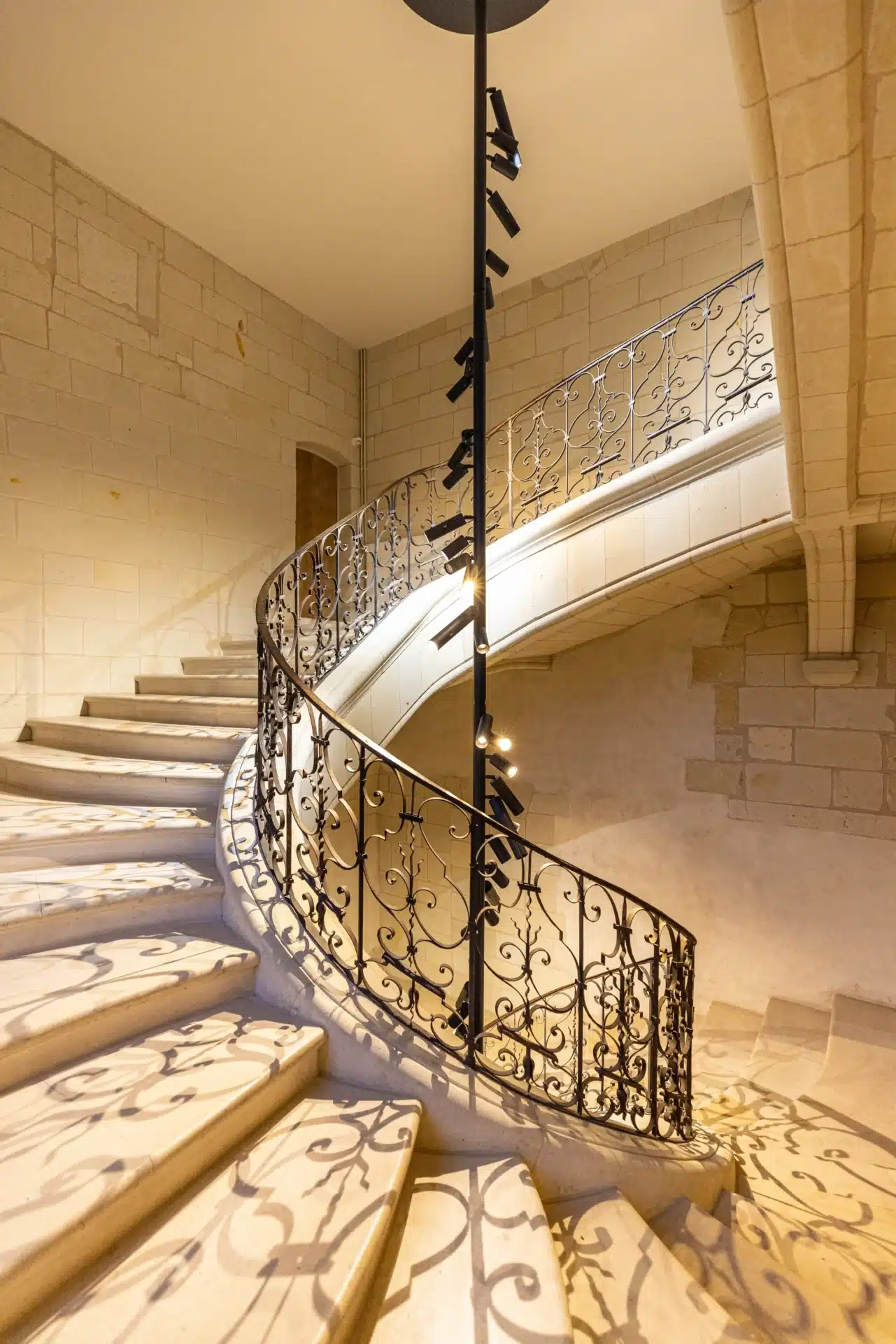 Escalier de l'Hôtel de Fontevraud L'Ermitage