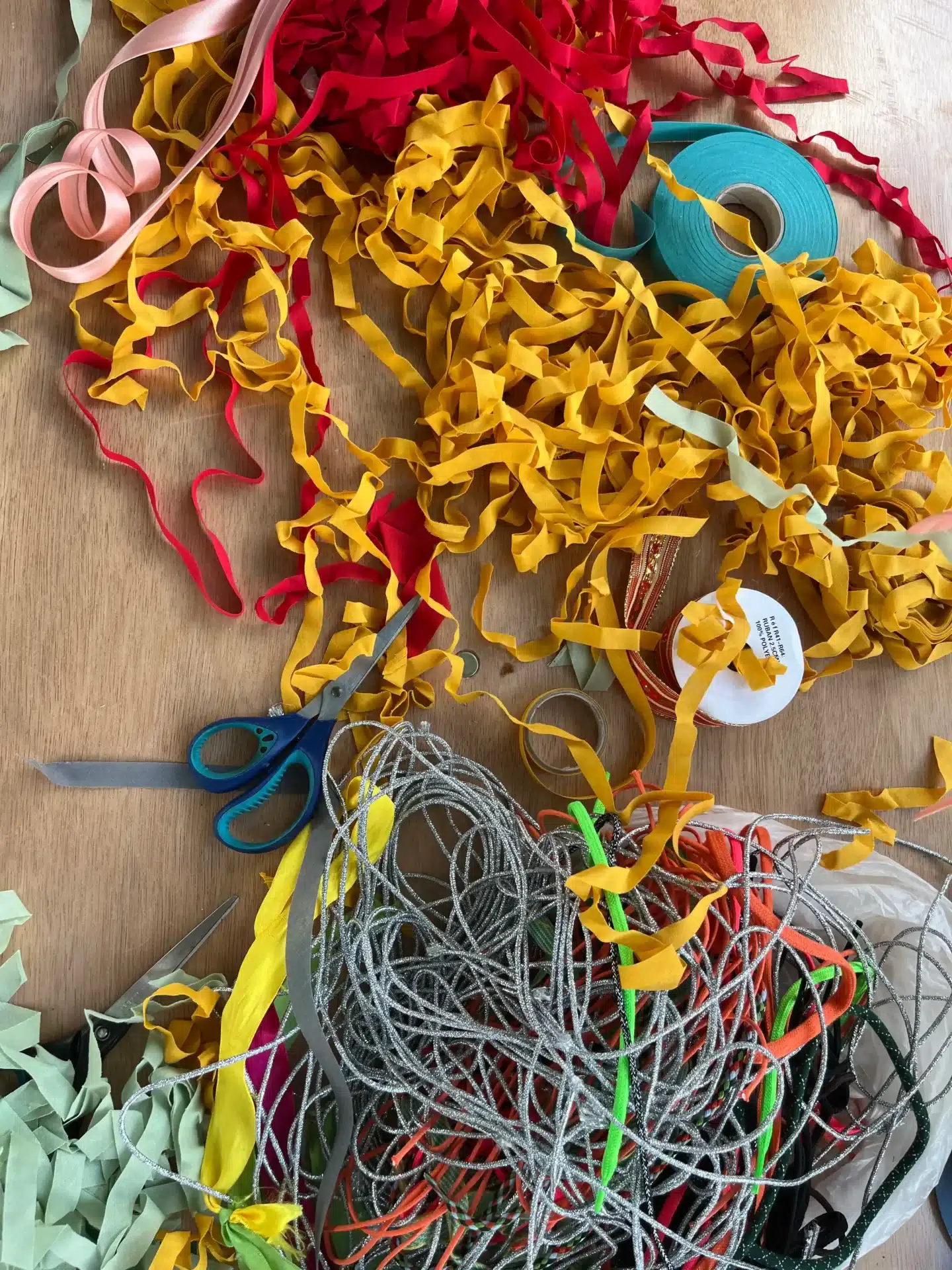 Objets de l'atelier en famille Fontevraud