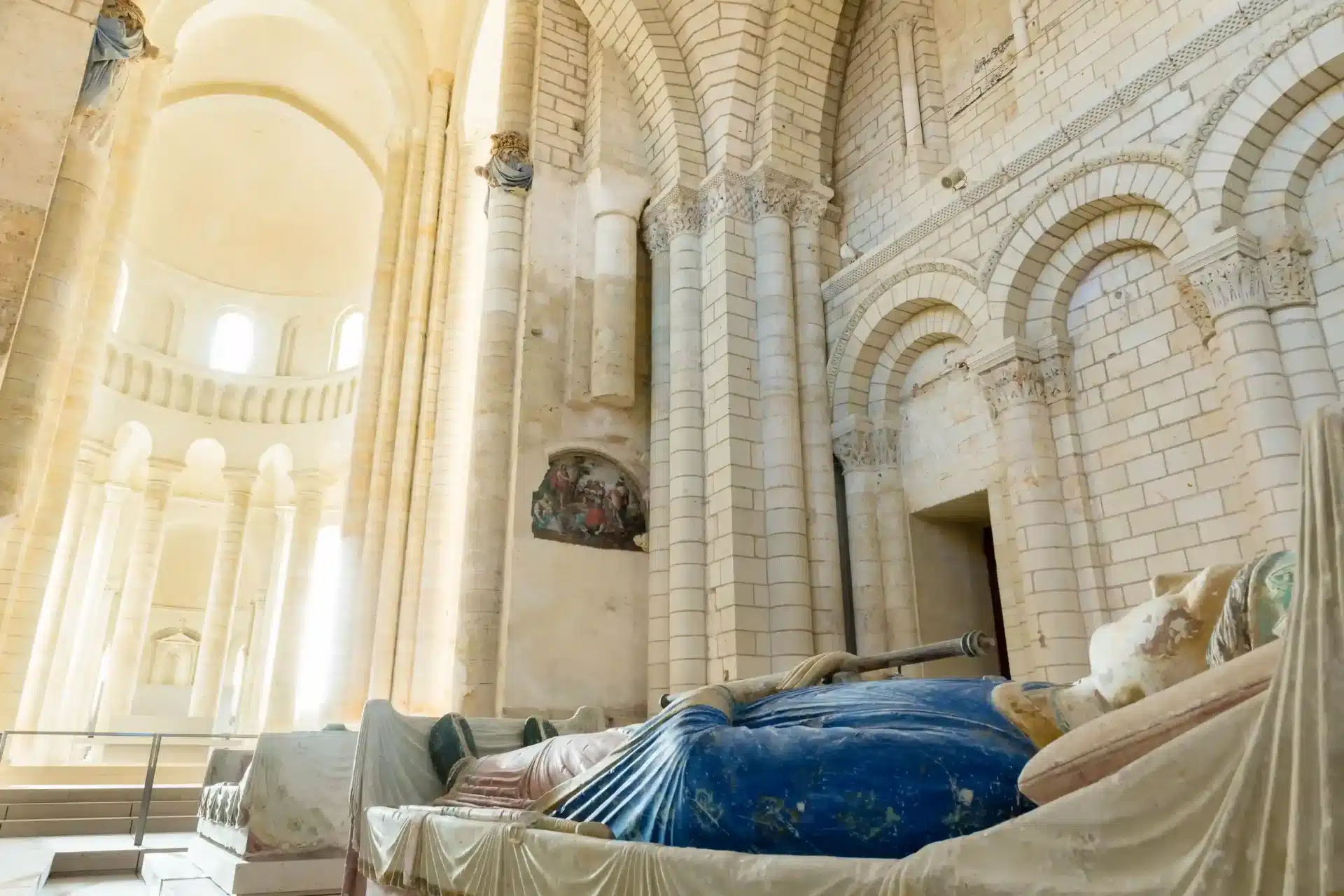 Gisant Henri II Plantagenet Fontevraud