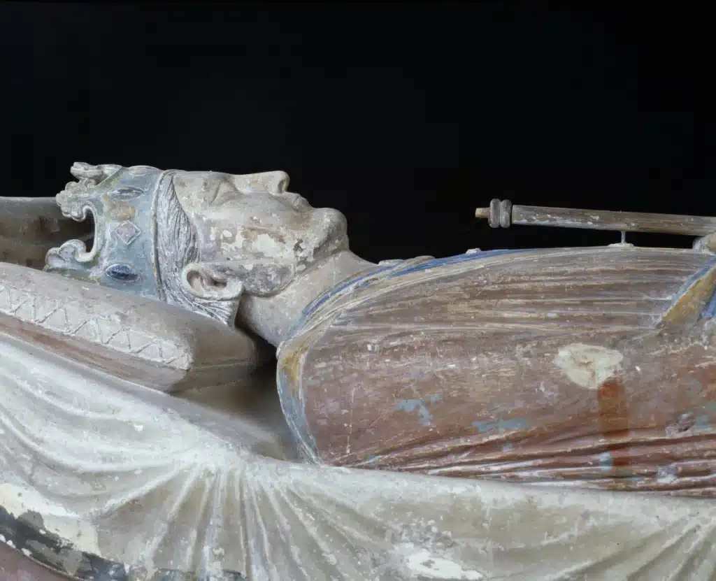 Détails du gisant d'Henri II Plantagenet
